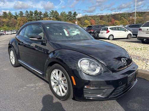 2018 Volkswagen Beetle 2.0T S