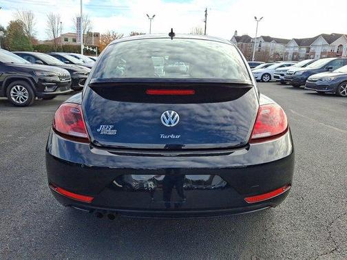 2018 Volkswagen Beetle 2.0T S