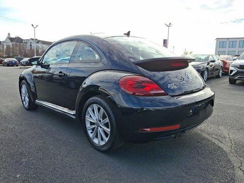 2018 Volkswagen Beetle 2.0T S