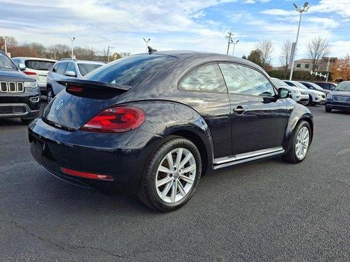2018 Volkswagen Beetle 2.0T S