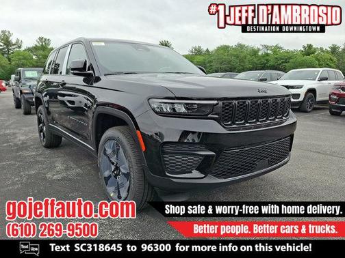 2025 Jeep Grand Cherokee Laredo