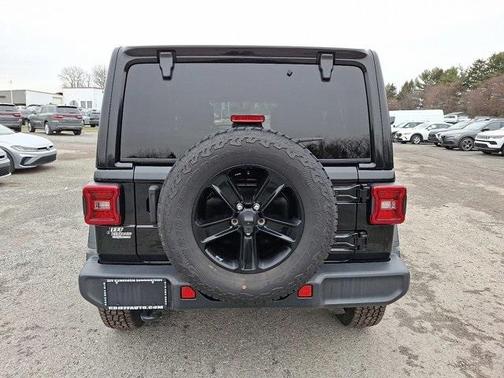 2021 Jeep Wrangler Unlimited Sahara Altitude