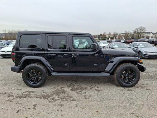 2021 Jeep Wrangler Unlimited Sahara Altitude