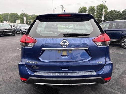 2017 Nissan Rogue S