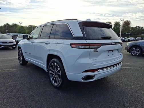 2022 Jeep Grand Cherokee Overland