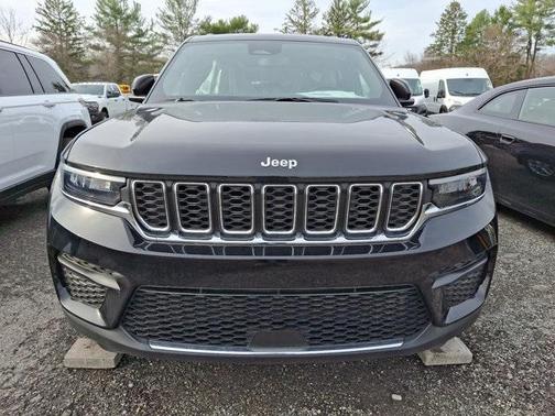 2024 Jeep Grand Cherokee Laredo X