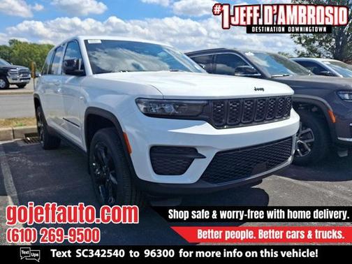 2025 Jeep Grand Cherokee Laredo