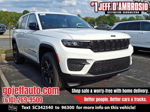 2025 Jeep Grand Cherokee Laredo