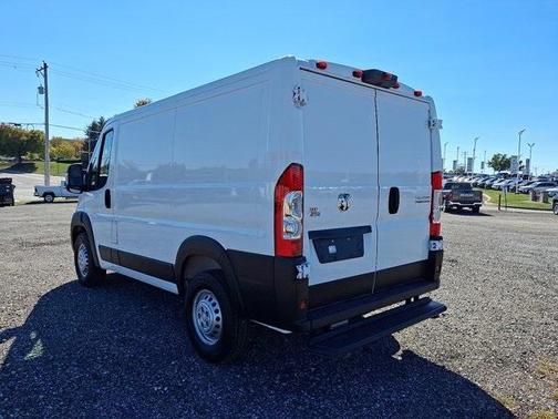 2025 RAM ProMaster 1500 Low Roof