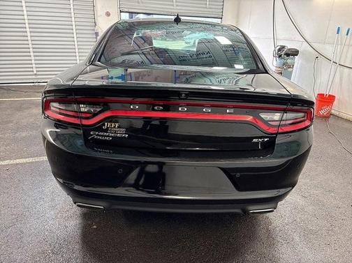 2016 Dodge Charger SXT