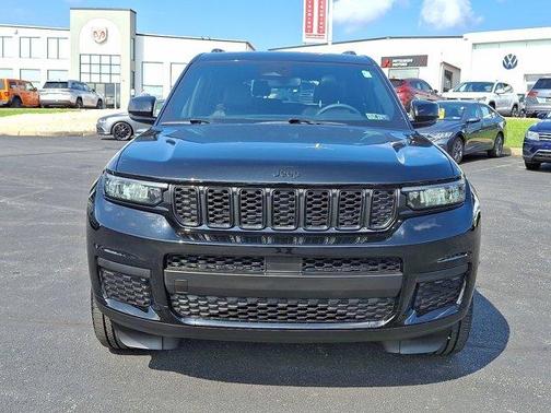 2023 Jeep Grand Cherokee L Laredo
