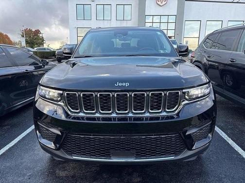 2023 Jeep Grand Cherokee Laredo