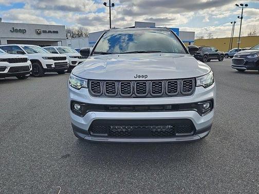 Silver Zynith 2026 Jeep Compass Limited Altitude