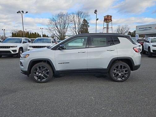 Silver Zynith 2026 Jeep Compass Limited Altitude