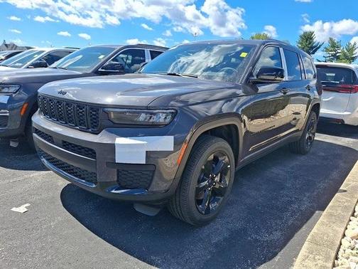 2025 Jeep Grand Cherokee L Laredo
