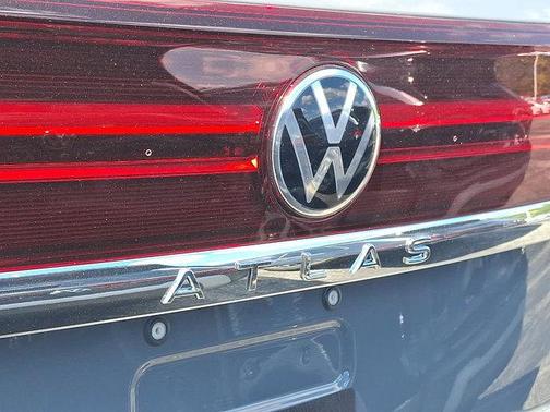 2026 Volkswagen Atlas Cross Sport 2.0T SEL
