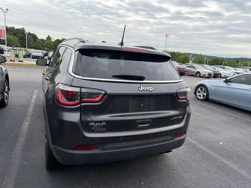 Granite Crystal Clearcoat Metallic 2021 Jeep Compass Limited