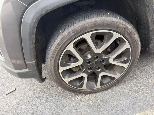 Granite Crystal Clearcoat Metallic 2021 Jeep Compass Limited