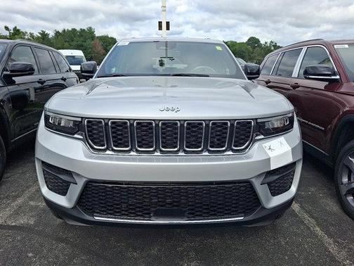 2025 Jeep Grand Cherokee Laredo X