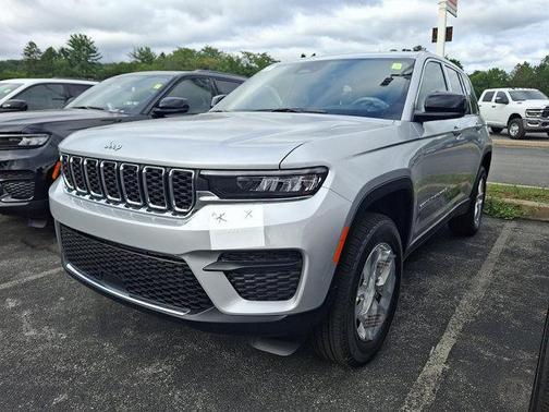 2025 Jeep Grand Cherokee Laredo X