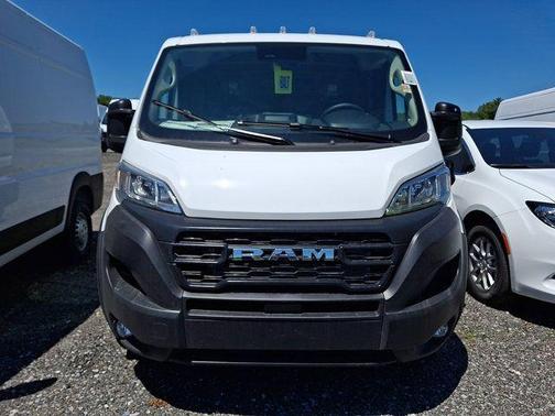 Bright White Clearcoat 2026 RAM ProMaster 1500 Low Roof