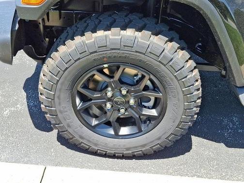 2025 Jeep Gladiator Sport