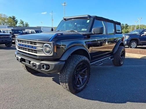 2022 Ford Bronco Black Diamond