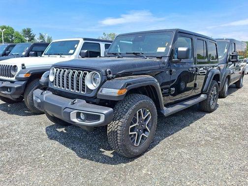 Black Clearcoat 2026 Jeep Wrangler Sahara