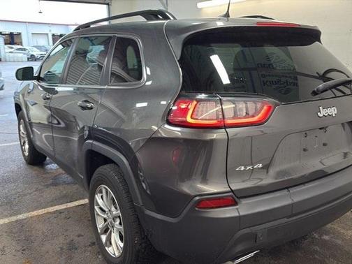 2022 Jeep Cherokee Latitude Lux