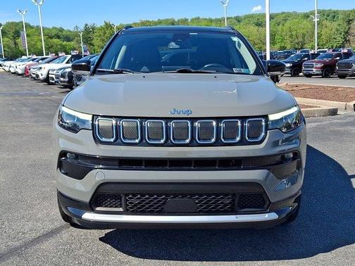 Sting Gray Clearcoat 2022 Jeep Compass Limited