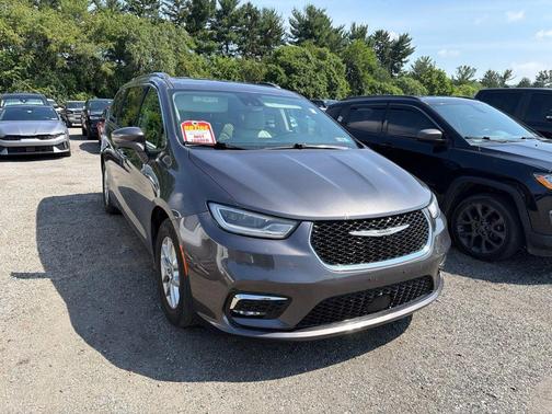 Granite Crystal Clearcoat Metallic 2021 Chrysler Pacifica Touring-L