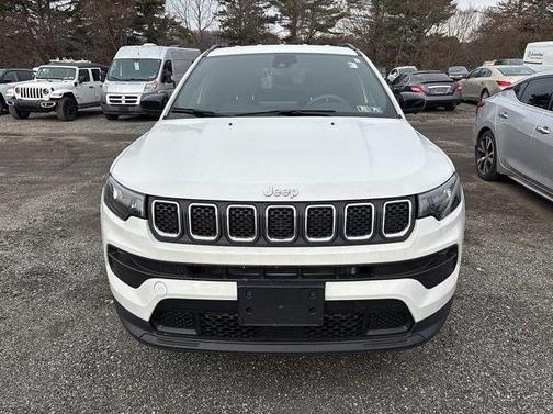 2023 Jeep Compass Latitude Lux