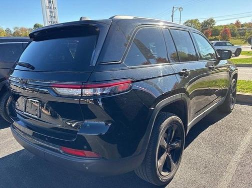 2023 Jeep Grand Cherokee Altitude