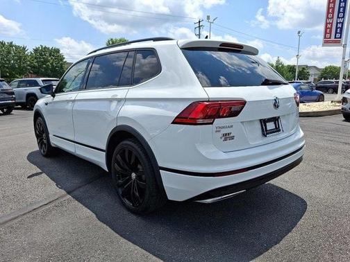 2021 Volkswagen Tiguan 2.0T SE R-Line Black