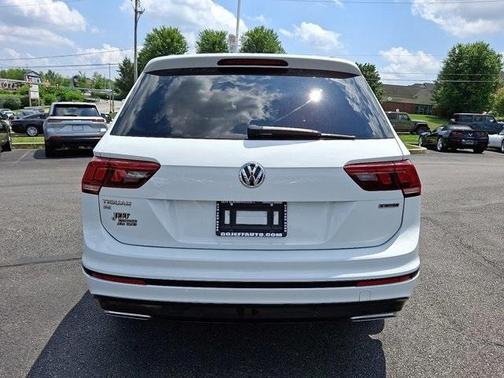 2021 Volkswagen Tiguan 2.0T SE R-Line Black