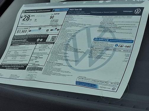 2025 Volkswagen Taos 1.5T SE