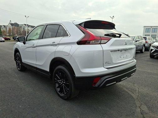 2023 Mitsubishi Eclipse Cross LE