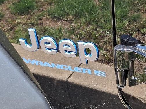 2025 Jeep Wrangler 4xe Sport