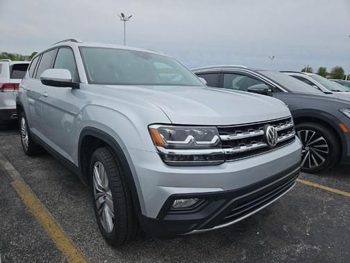 Reflex Silver Metallic 2019 Volkswagen Atlas 3.6L SE w/Technology