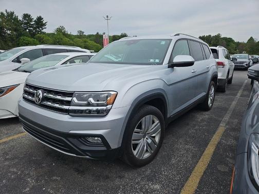 Reflex Silver Metallic 2019 Volkswagen Atlas 3.6L SE w/Technology