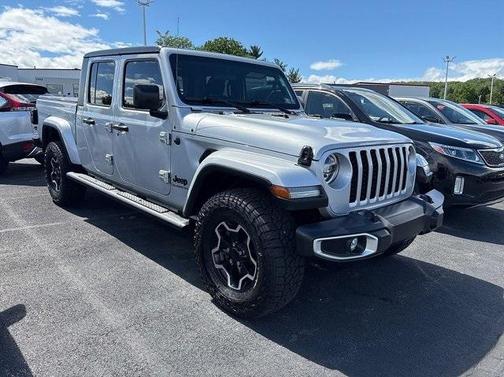2022 Jeep Gladiator Sport