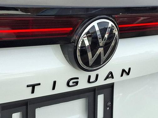 Opal White Pearl 2026 Volkswagen Tiguan 2.0T SE R-Line Black