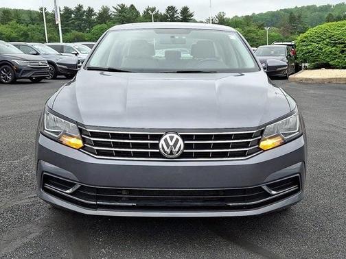 2018 Volkswagen Passat 2.0T SE