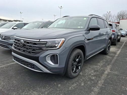 2025 Volkswagen Atlas 2.0T Peak Edition