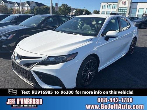 2024 Toyota Camry SE