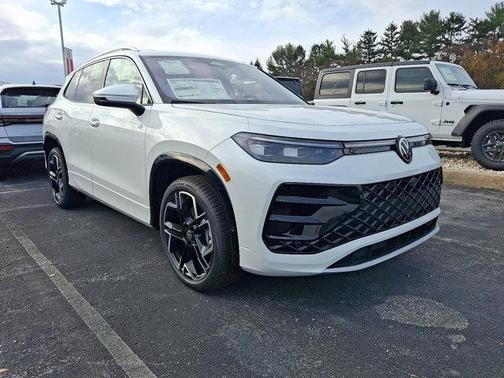 2026 Volkswagen Tiguan 2.0T SEL