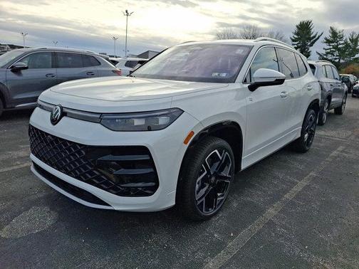 2026 Volkswagen Tiguan 2.0T SEL