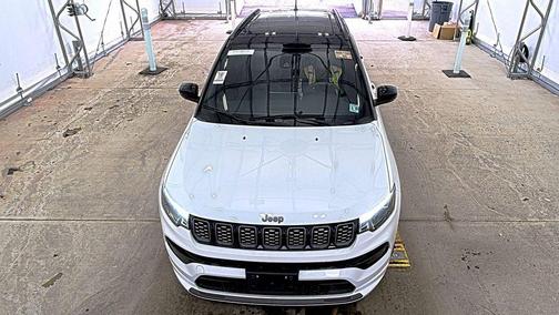 Bright White Clearcoat 2024 Jeep Compass Limited