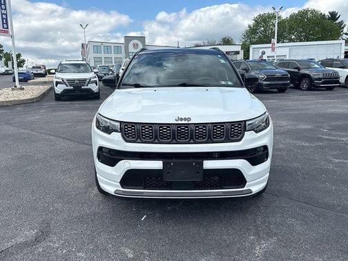Bright White Clearcoat 2024 Jeep Compass Limited
