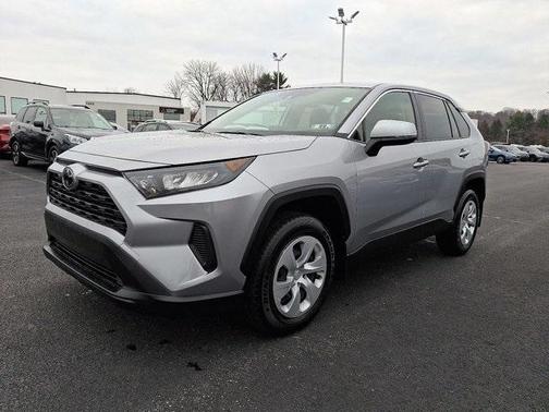 2022 Toyota RAV4 LE